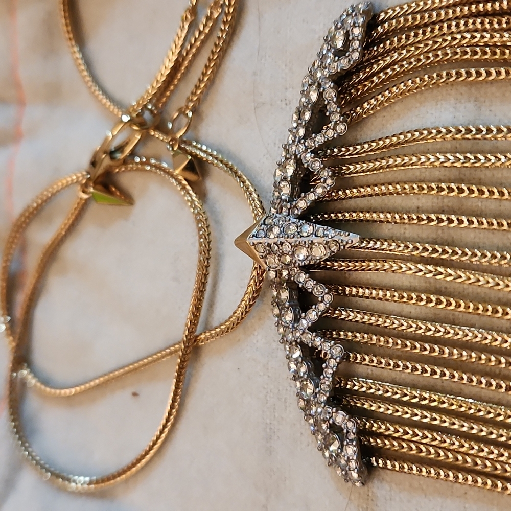 Necklace - Picture 5 of 10